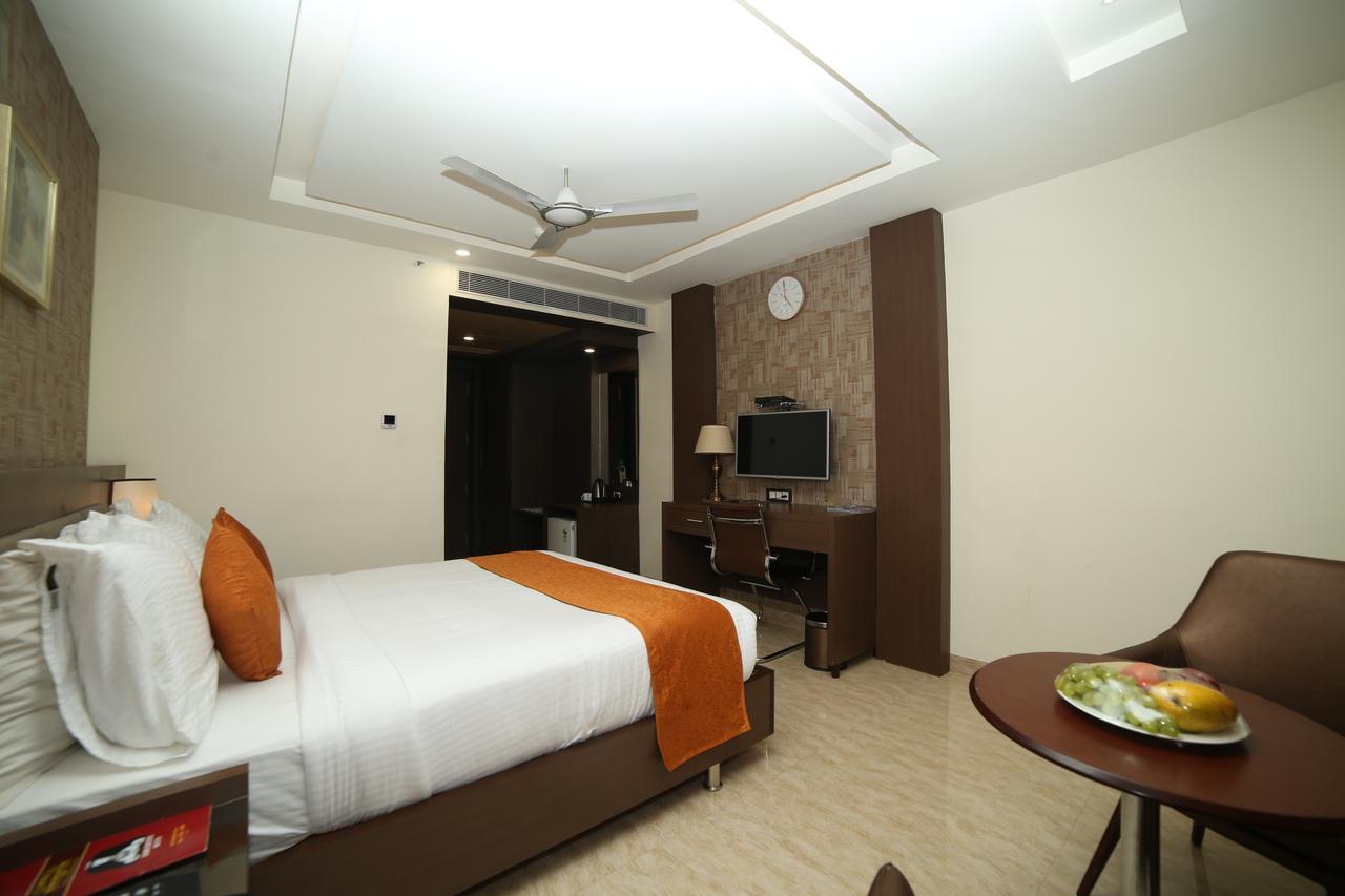 Hotel Indraprasttha Vijayawada Exterior photo